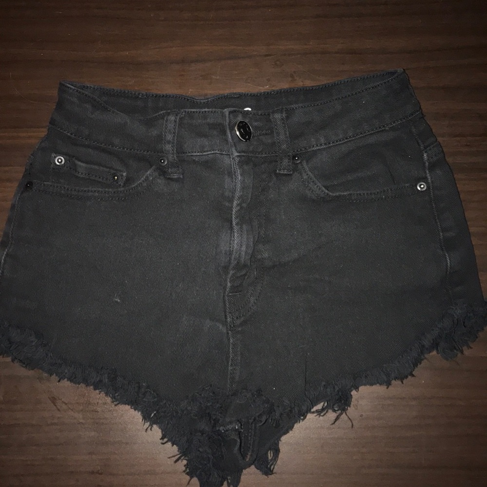 Black cut off BDG shorts size 25